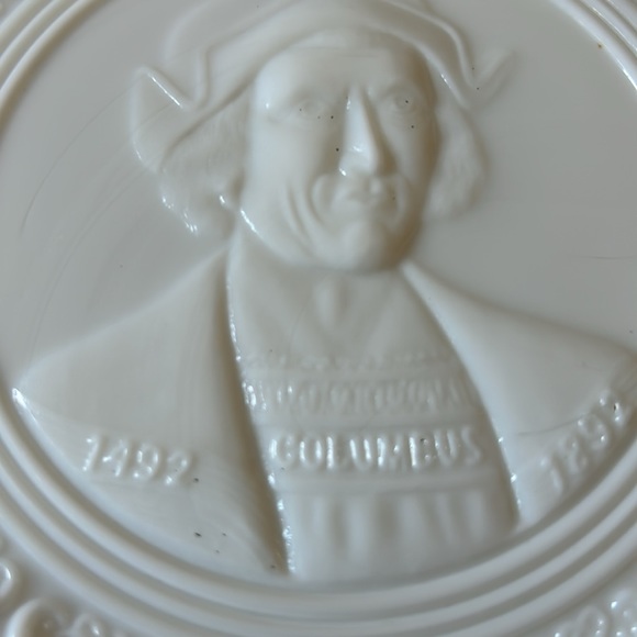 MILK GLASS Display Plate with Lacy Rim - Embossed Columbus - Picture 2 of 5